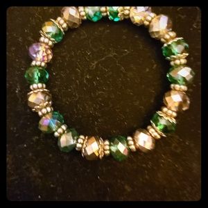 Glass bead bracelet
